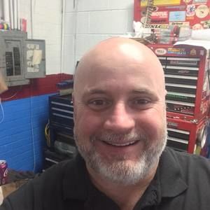 Meet your Posher, Derek